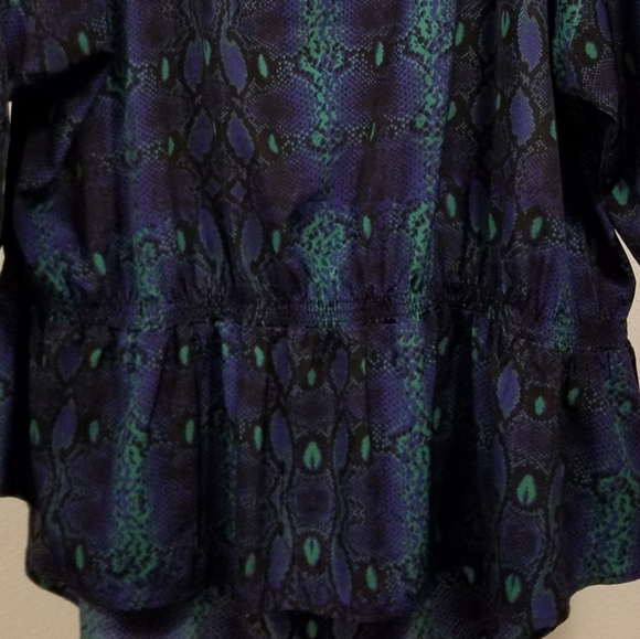 Liz Claiborne • Exotic Print Blouse Top with Elastic Waist • 3/4 Sleeves • 2X - Picture 7 of 9